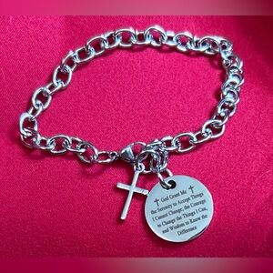 NIB Men/ Women’s Silver Tone Adjustable Bracelet with Cross and Serenity Prayer